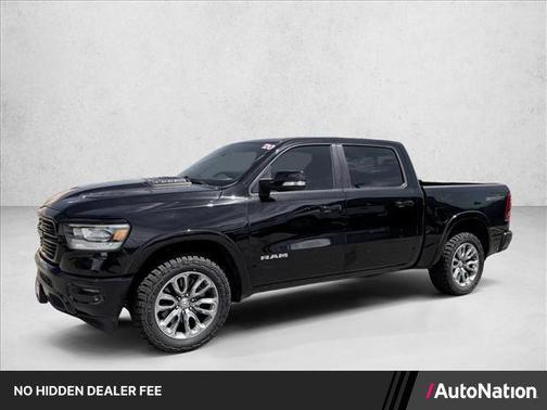 Diamond Black Crystal Pearlcoat 2020 RAM 1500 Laramie