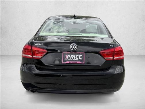 Black 2012 Volkswagen Passat 2.5 SE