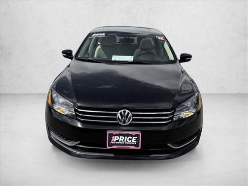 Black 2012 Volkswagen Passat 2.5 SE