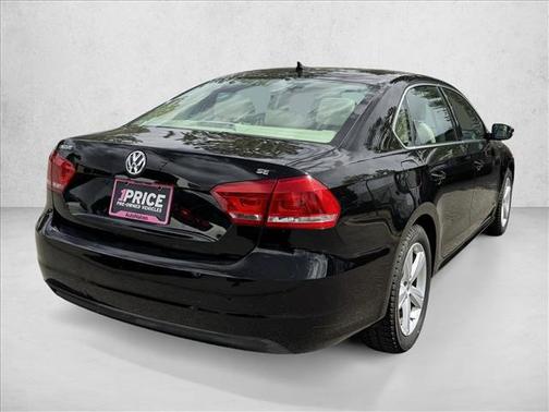 Black 2012 Volkswagen Passat 2.5 SE