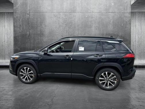 2025 Toyota Corolla Cross XLE