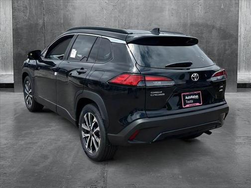 2025 Toyota Corolla Cross XLE