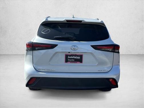 2026 Toyota Highlander XLE