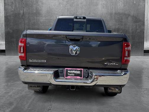 2023 RAM 2500 Laramie Crew Cab 4x4 6'4' Box