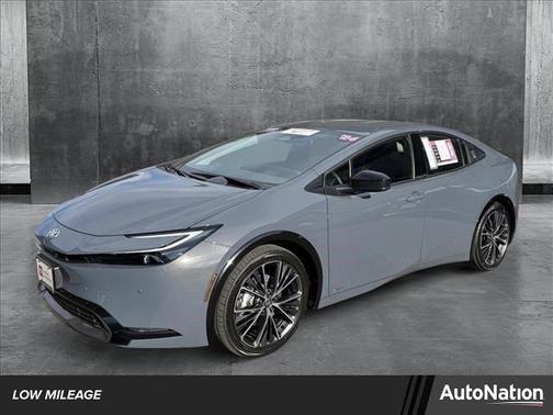 2024 Toyota Prius XLE