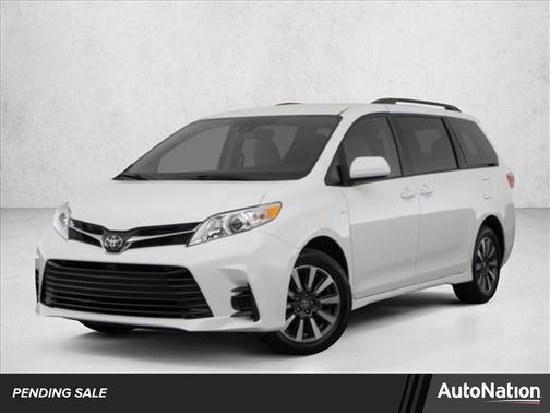 2020 Toyota Sienna XLE Premium