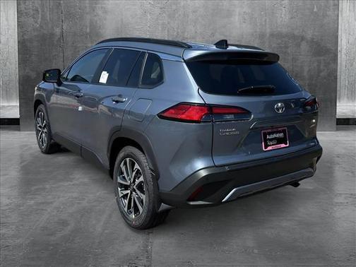 2025 Toyota Corolla Cross XLE
