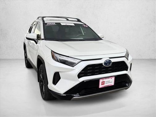 2022 Toyota RAV4 Hybrid SE