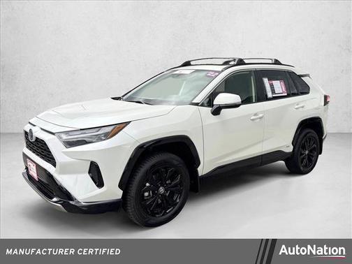 2022 Toyota RAV4 Hybrid SE