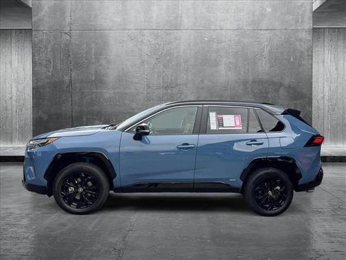 2025 Toyota RAV4 Hybrid SE