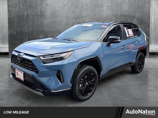 2025 Toyota RAV4 Hybrid SE