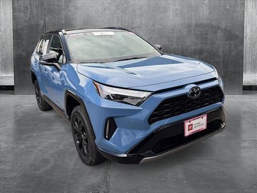 2025 Toyota RAV4 Hybrid SE