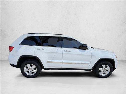 Bright White Clearcoat 2013 Jeep Grand Cherokee Laredo