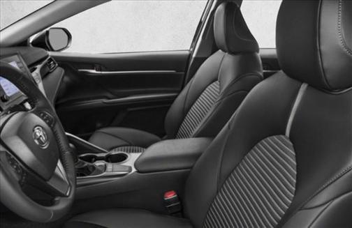 2024 Toyota Camry Hybrid SE