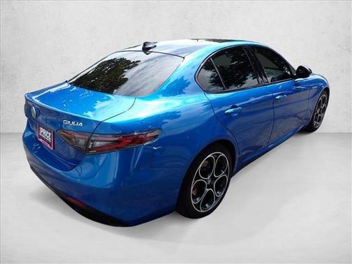 Misano Blue Metallic 2024 Alfa Romeo Giulia Veloce AWD