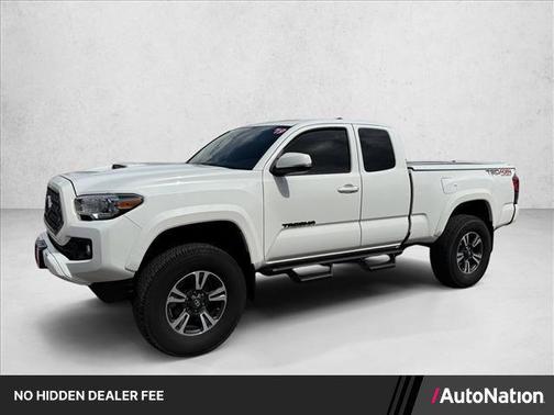 Super White 2019 Toyota Tacoma TRD Sport