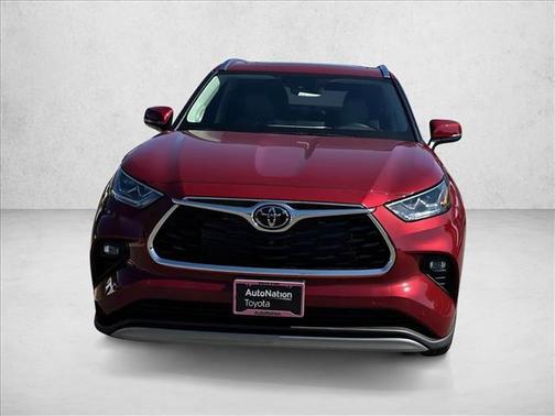 2025 Toyota Highlander Platinum