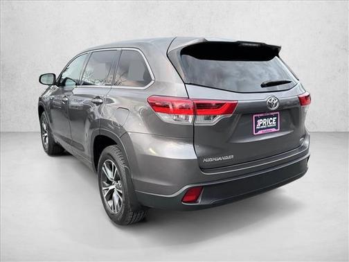 2017 Toyota Highlander LE