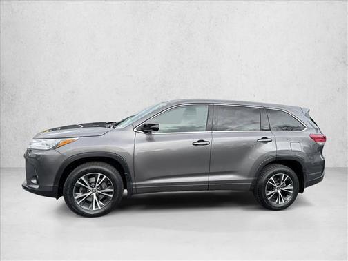 2017 Toyota Highlander LE
