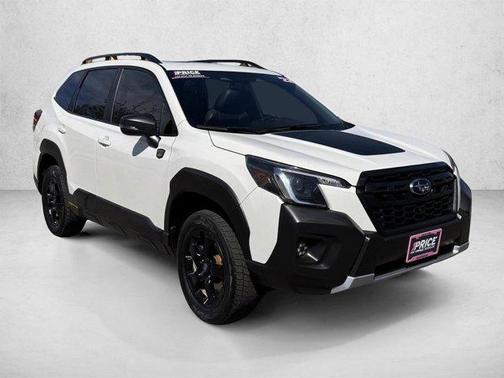 Crystal White Pearl 2022 Subaru Forester Wilderness
