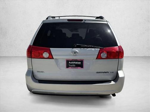 Silver Shadow Pearl 2007 Toyota Sienna LE