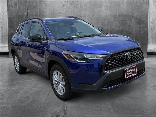 2025 Toyota Corolla Cross LE