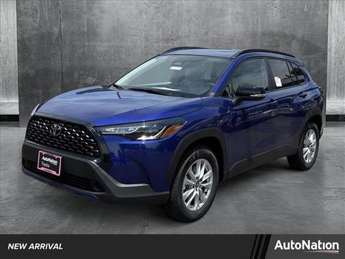 2025 Toyota Corolla Cross LE