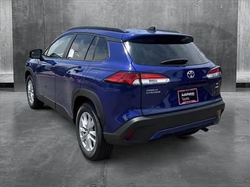 2025 Toyota Corolla Cross LE