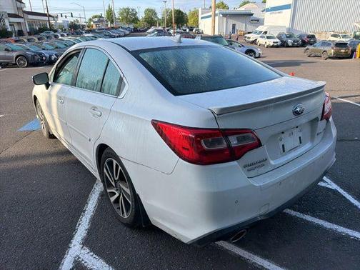 Crystal White Pearl 2018 Subaru Legacy Sport