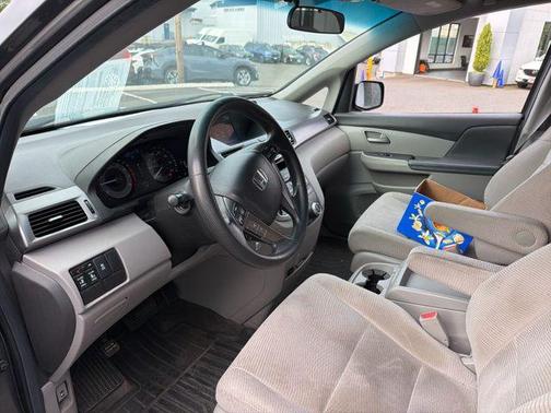 Polished Metal Metallic 2012 Honda Odyssey EX