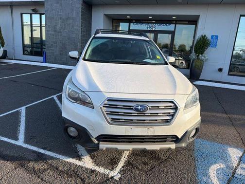 Crystal White Pearl 2017 Subaru Outback 2.5i Limited