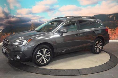 Photo 5 of 59 of 2019 Subaru Outback 3.6R Limited