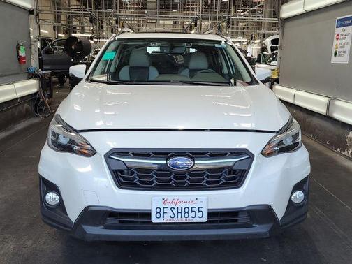 Crystal White Pearl 2019 Subaru Crosstrek 2.0i Limited