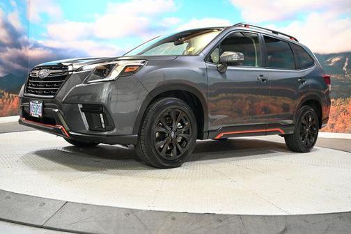 Magnetite Gray Metallic 2024 Subaru Forester Sport