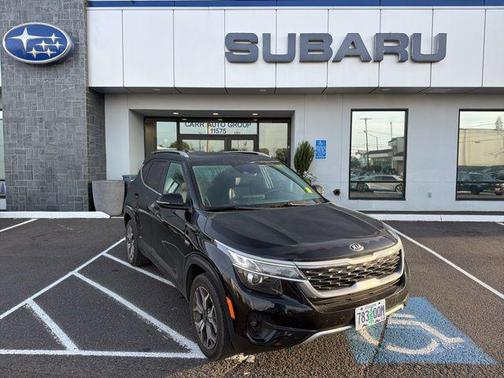 Cherry Black 2021 Kia Seltos EX