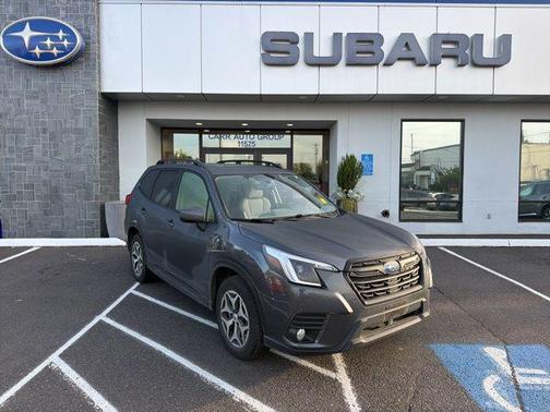 Magnetite Gray Metallic 2023 Subaru Forester Premium
