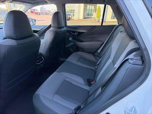 Crystal White Pearl 2024 Subaru Outback Onyx Edition XT