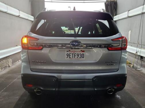 Ice Silver Metallic 2023 Subaru Ascent Limited 7-Passenger