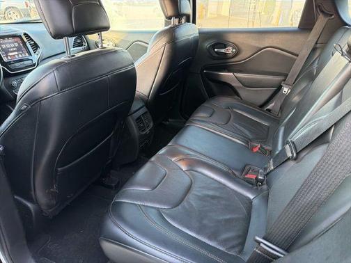 Bright White Clearcoat 2020 Jeep Cherokee Limited