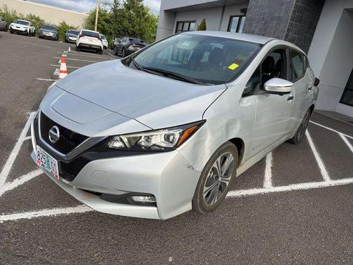 Brilliant Silver Metallic 2019 Nissan Leaf SL