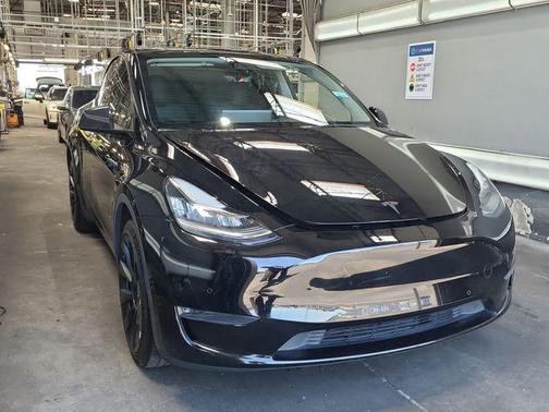 Solid Black 2022 Tesla Model Y Long Range Dual Motor All-Wheel Drive
