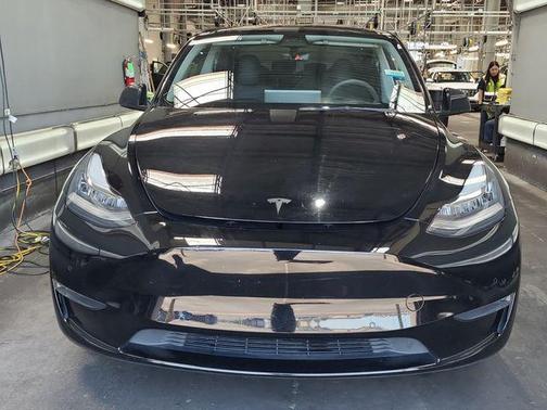 Solid Black 2022 Tesla Model Y Long Range Dual Motor All-Wheel Drive