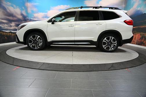 Crystal White Pearl 2023 Subaru Ascent Limited 7-Passenger