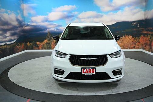 Bright White Clearcoat 2024 Chrysler Pacifica Hybrid Select