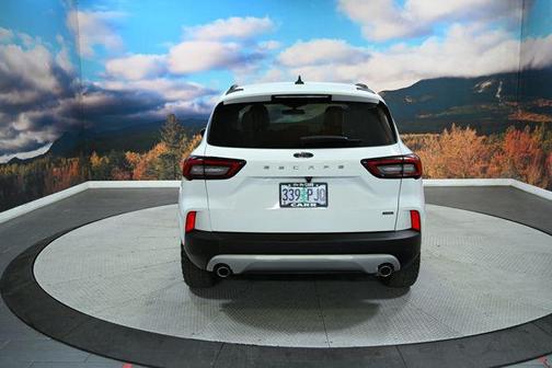 Oxford White 2023 Ford Escape PHEV SE