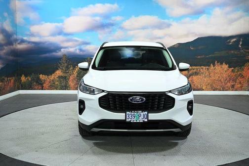 Oxford White 2023 Ford Escape PHEV SE