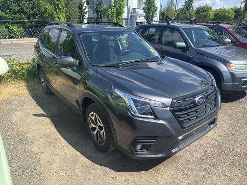 Magnetite Gray Metallic 2023 Subaru Forester Premium