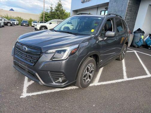 Magnetite Gray Metallic 2023 Subaru Forester Premium
