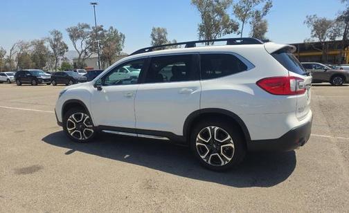Crystal White Pearl 2023 Subaru Ascent Limited 7-Passenger
