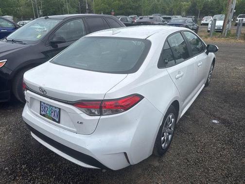 Super White 2020 Toyota Corolla LE